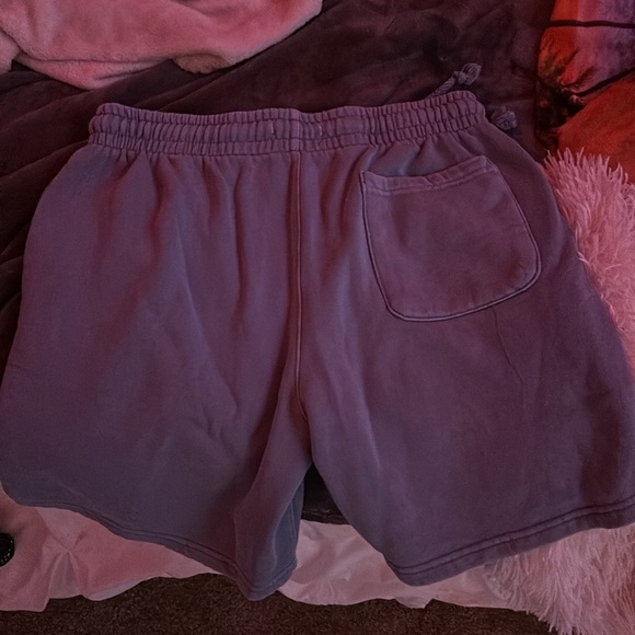 Comfy long shorts! - Picture 2 of 2